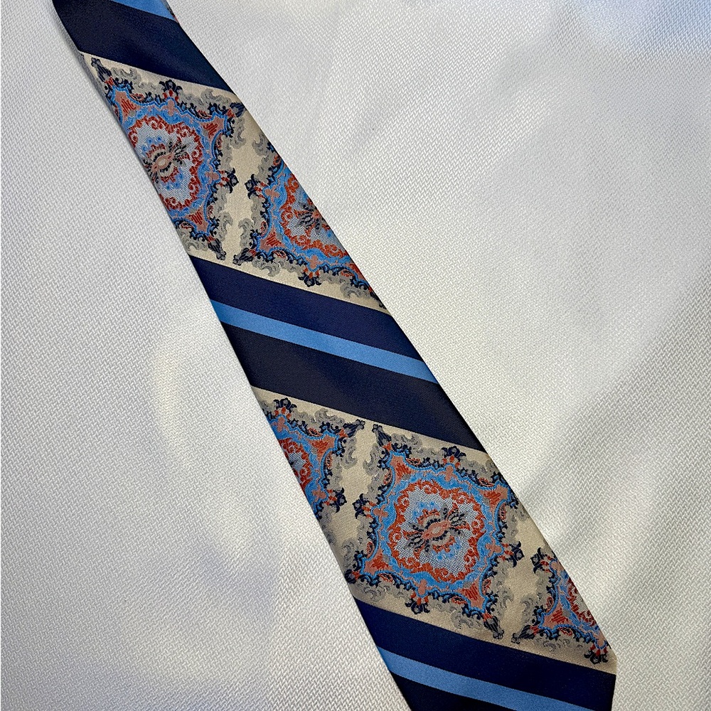 Vintage 80s Wide Polyester Currie Tie made in Canada